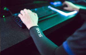 eSPORTS AND SKINS